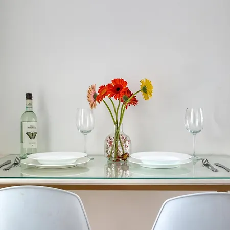 Cozy St Julians Center Saint Julian's