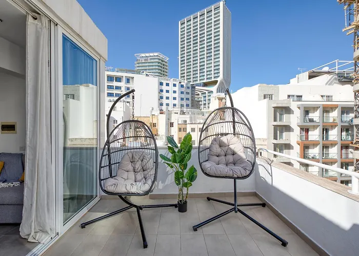 Apartment Cozy St Julians Center